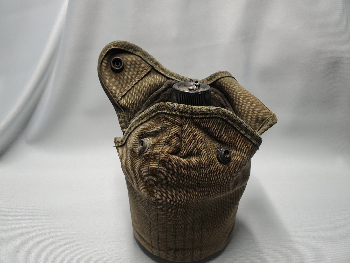 US Army 1940s Canteen