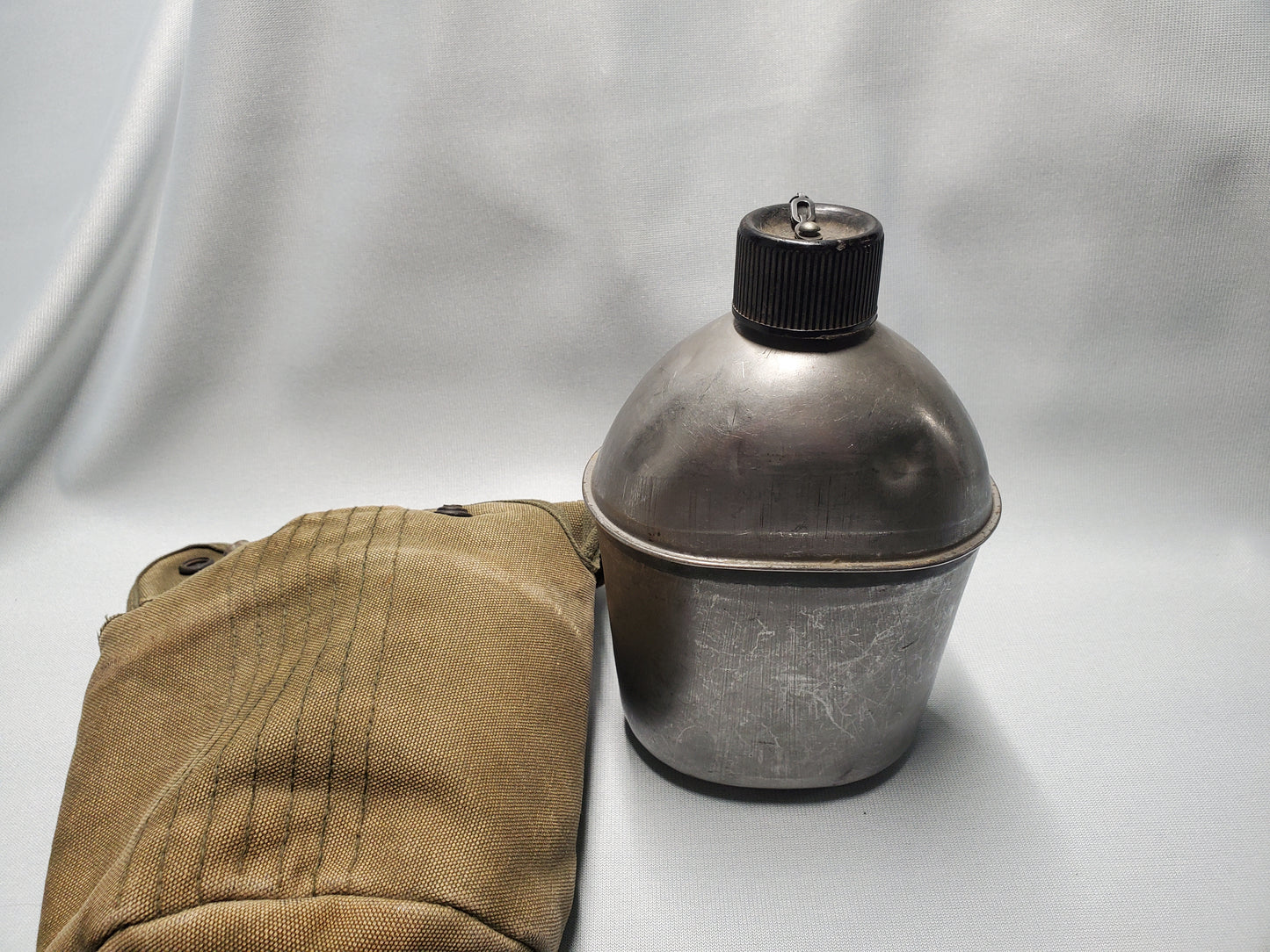 US Army 1940s Canteen